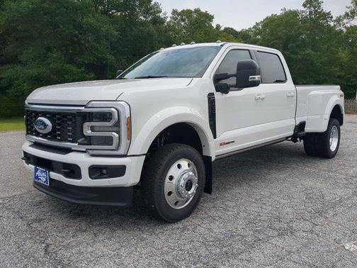 2025 Ford F-450 Platinum