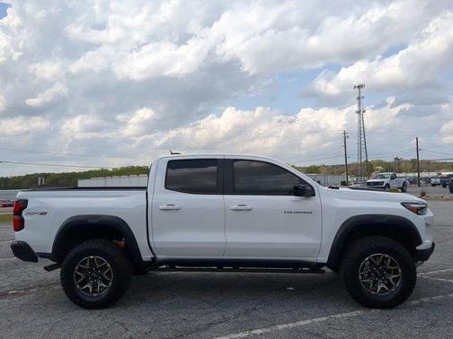 2024 Chevrolet Colorado ZR2
