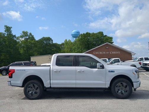 2025 Ford F-150 Lightning LARIAT