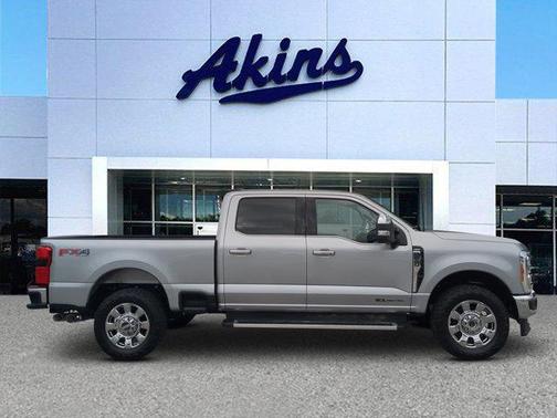 Iconic Silver Metallic 2023 Ford F-250 Lariat