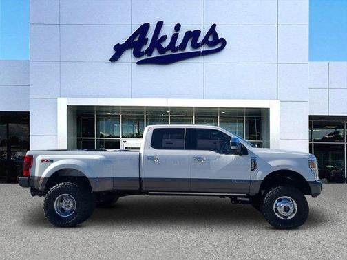 2022 Ford F-350 King Ranch