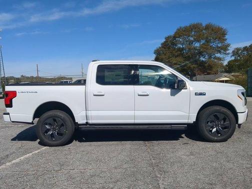 2025 Ford F-150 Lightning Flash