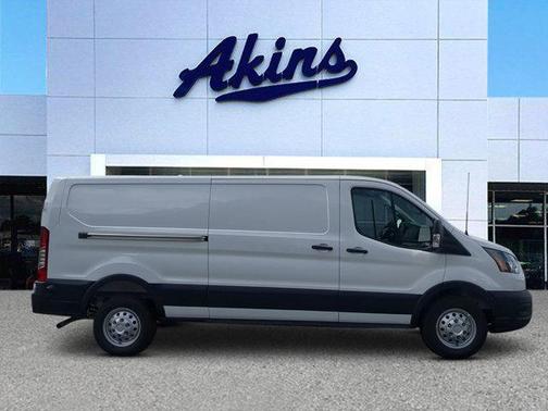 2025 Ford Transit-250 XL