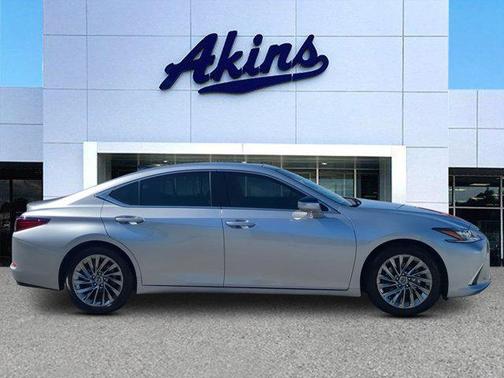 2025 Lexus ES 350 Ultra Luxury