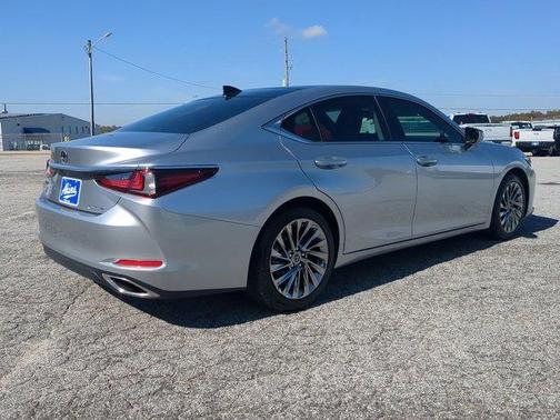 2025 Lexus ES 350 Ultra Luxury