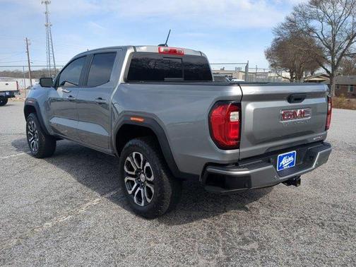 2024 GMC Canyon AT4