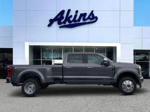 2025 Ford F-450 Lariat