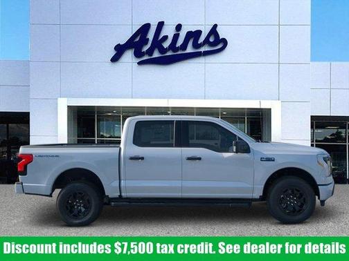 2025 Ford F-150 Lightning XLT