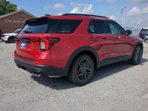 2025 Ford Explorer ST