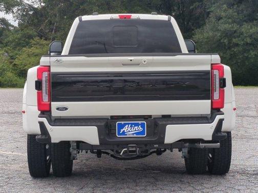 2025 Ford F-450 Platinum