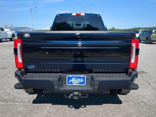 2025 Ford F-450 Platinum