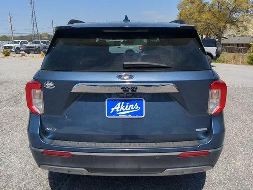 Blue Metallic 2020 Ford Explorer XLT