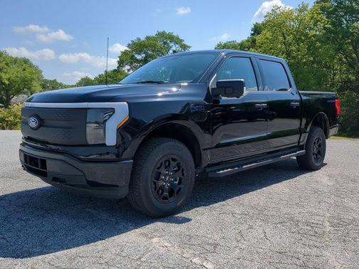 2025 Ford F-150 Lightning XLT