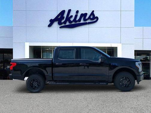 2025 Ford F-150 Lightning XLT