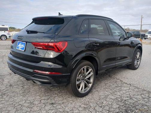 2025 Audi Q3 45 S line Premium