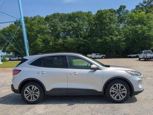Ingot Silver Metallic 2020 Ford Escape SEL