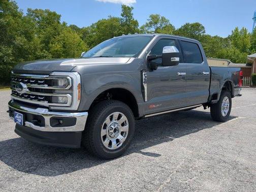 2025 Ford F-350 Lariat Super Duty