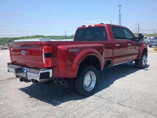 2025 Ford F-450 Lariat