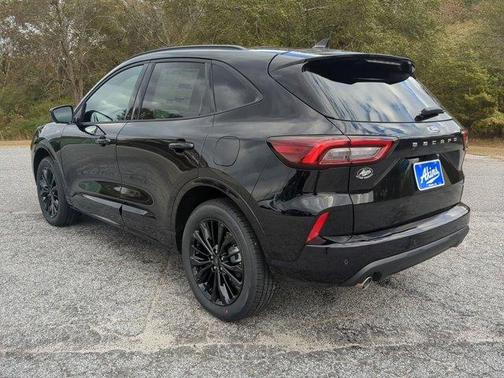 2026 Ford Escape ST-Line Elite