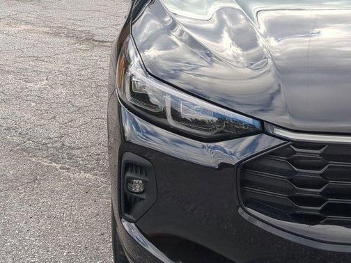 2026 Ford Escape ST-Line Elite