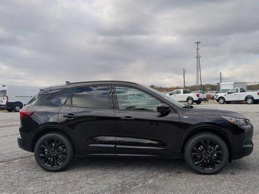 2026 Ford Escape ST-Line Elite