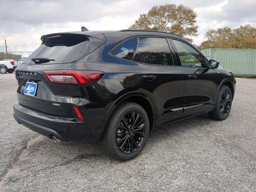 2026 Ford Escape ST-Line Elite