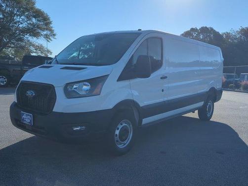 2025 Ford Transit-250 XL