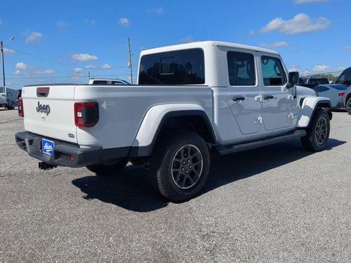 2021 Jeep Gladiator Overland