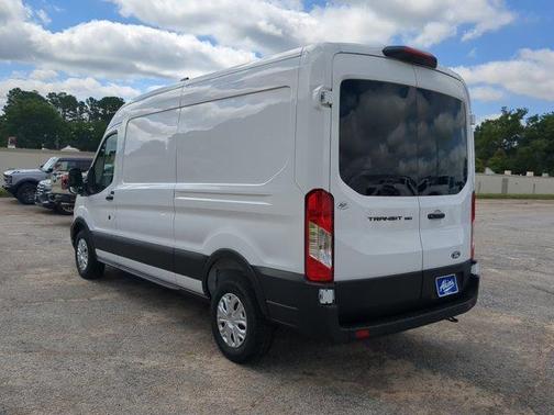 Oxford White 2026 Ford Transit-150 Base