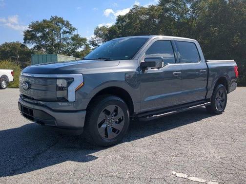 2023 Ford F-150 Lightning LARIAT
