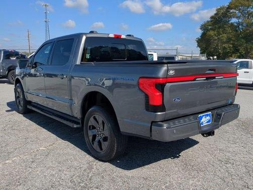 2023 Ford F-150 Lightning LARIAT