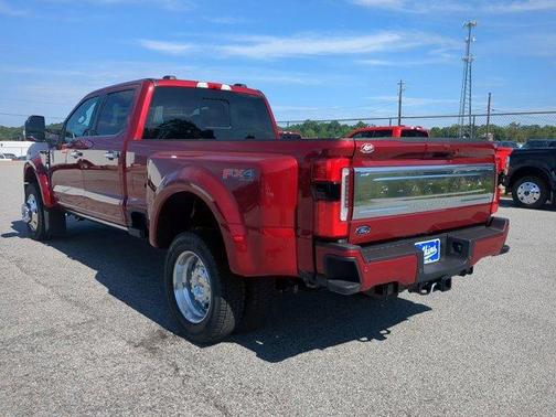 2025 Ford F-450 Platinum
