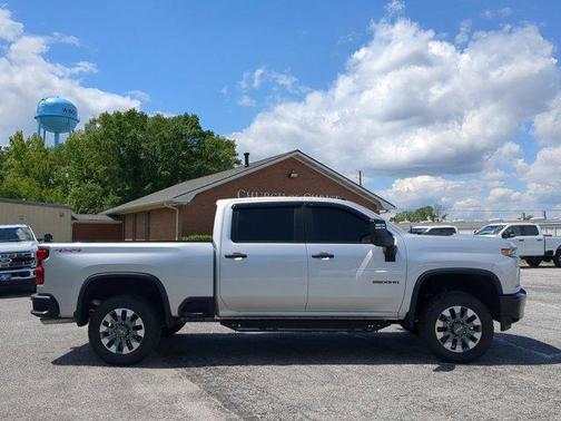2022 Chevrolet Silverado 2500 Custom
