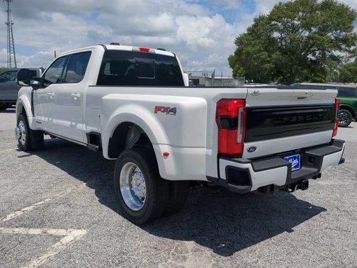 2025 Ford F-450 Platinum
