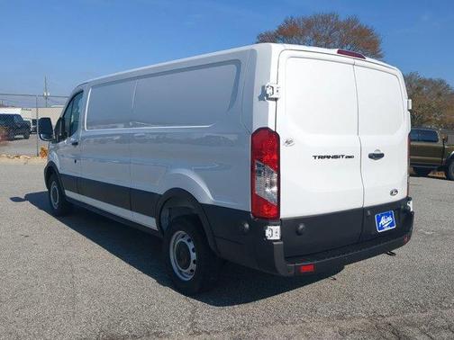 2026 Ford Transit-250 XL