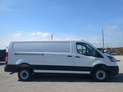 2026 Ford Transit-250 XL