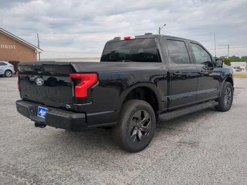 Agate Black 2025 Ford F-150 Lightning Flash