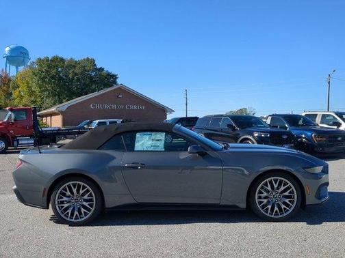 2025 Ford Mustang EcoBoost Premium