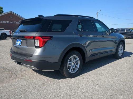Carbonized Gray 2026 Ford Explorer Active