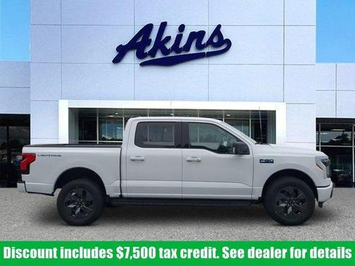 2025 Ford F-150 Lightning Flash
