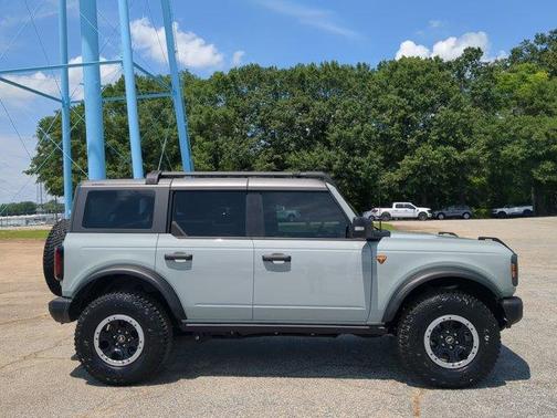 Cactus Green / Gray 2023 Ford Bronco Badlands