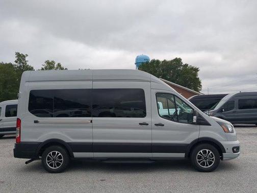 2024 Ford Transit-350 XLT