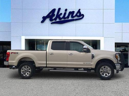 White Gold Metallic 2017 Ford F-250 Lariat