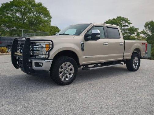 White Gold Metallic 2017 Ford F-250 Lariat