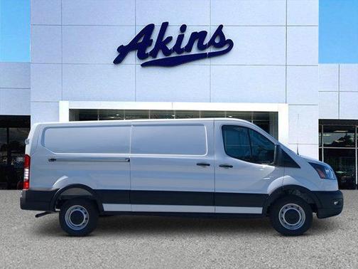 2025 Ford Transit-150 XL