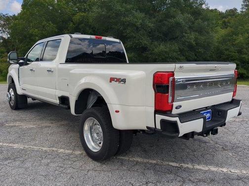 2025 Ford F-450 Platinum