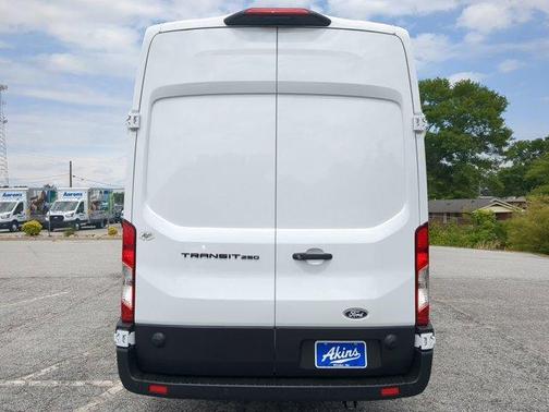 Oxford White 2026 Ford Transit-250 Base