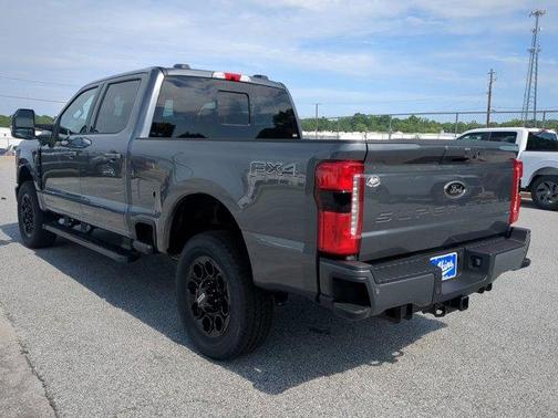 2025 Ford F-350 Lariat Super Duty