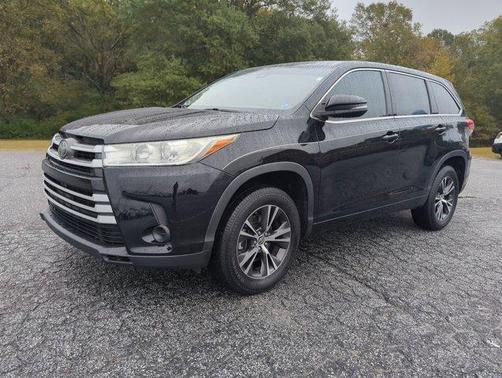 2018 Toyota Highlander LE
