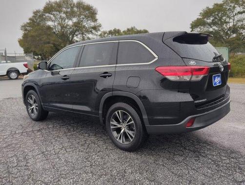 2018 Toyota Highlander LE